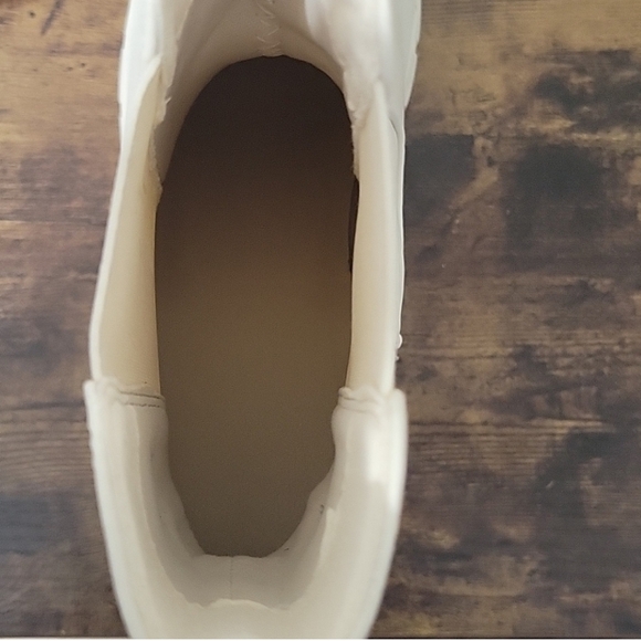 New Chelsea Boots Size 38/7.5 Cream - Picture 4 of 5